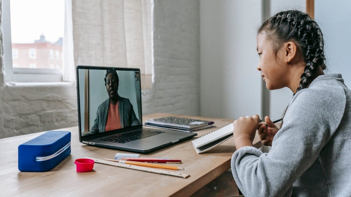 assistant virtuel compétent 